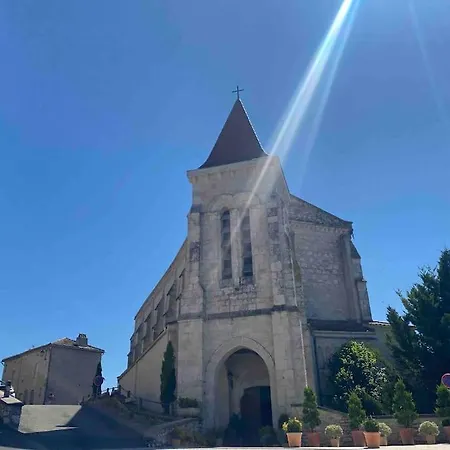 Peaceful With Stunning Pool Near Market Town * Montaigu-de-Quercy