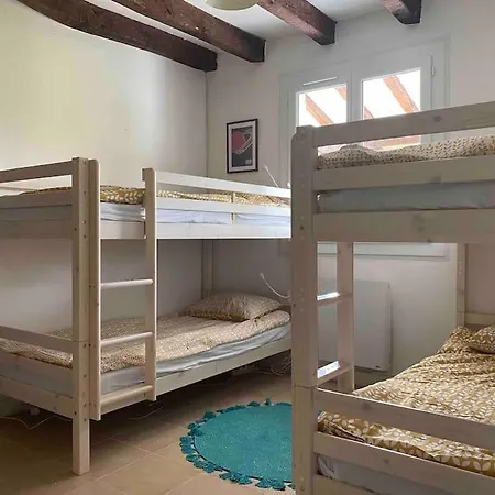 Peaceful With Stunning Pool Near Market Town * Montaigu-de-Quercy