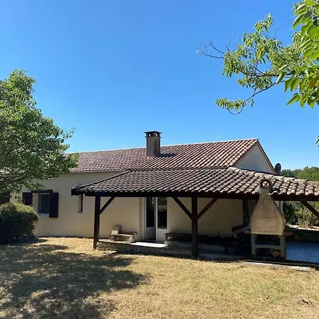 Peaceful With Stunning Pool Near Market Town * Montaigu-de-Quercy